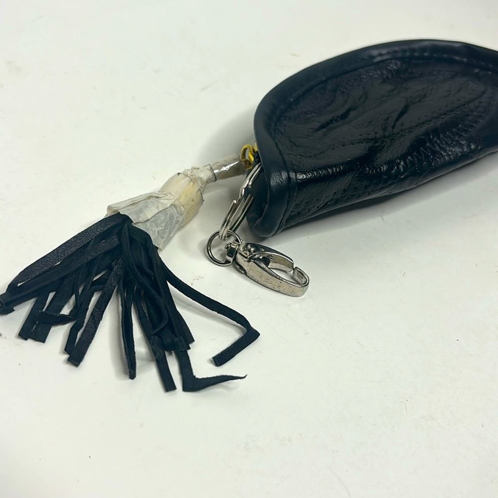Vintage Black Leather Keychain Bag | Simple Clasp Zipper Bag | Travel Hide NEW - Picture 3 of 6